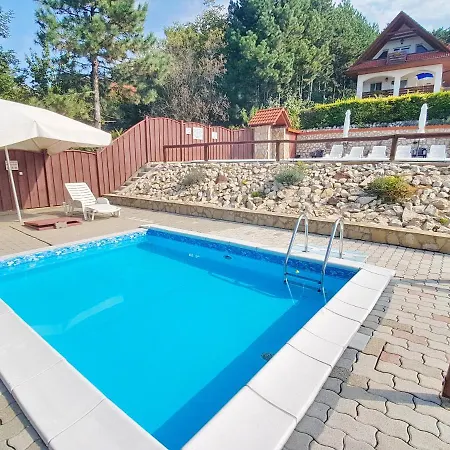 Panorama Apartmanhaz *