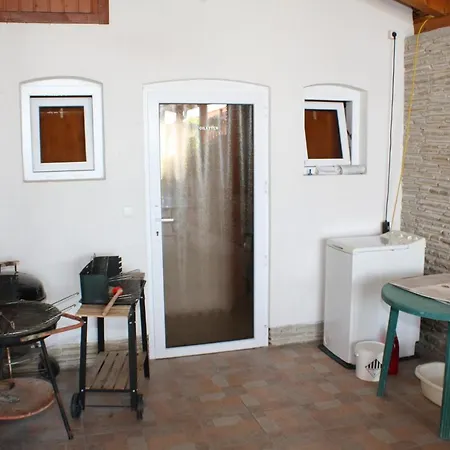 Csalogany Apartment - Biro Tours Nr 152 شقة *