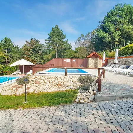 Csalogany Apartment - Biro Tours Nr 152 شقة *